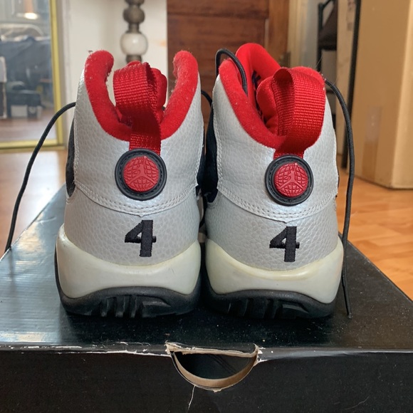 AIR JORDAN 9 RETRO 'JOHNNY KILROY' - Picture 3 of 6